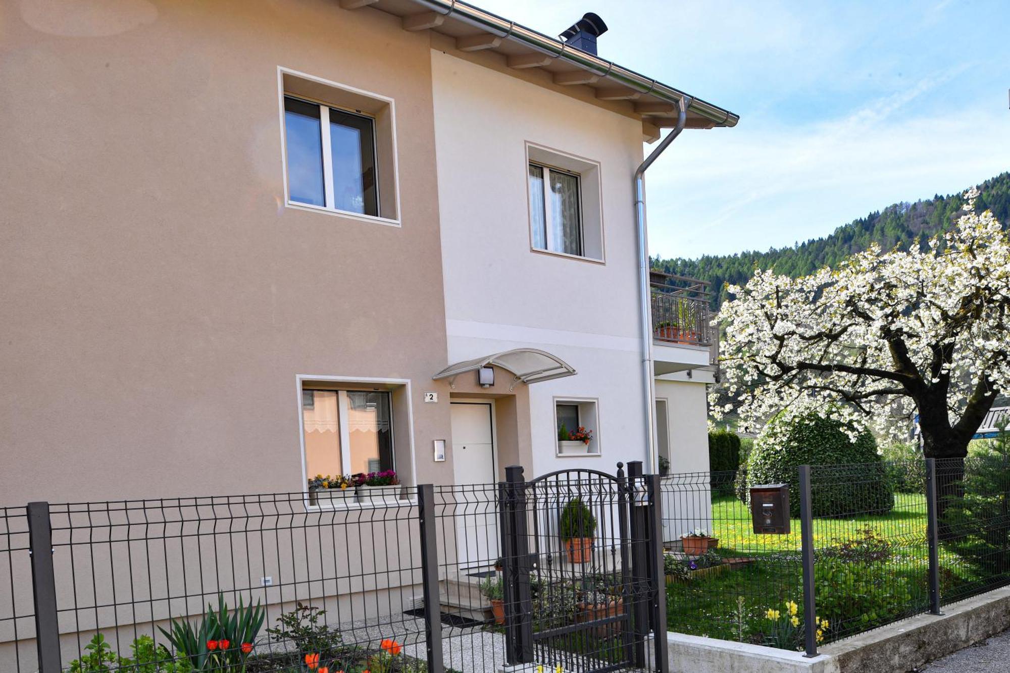 Ca' Del Lauro Apartment Caldonazzo Luaran gambar